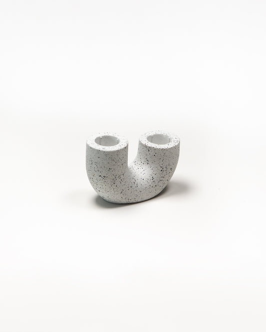 Bougeoir en forme de U | U shaped candle holder